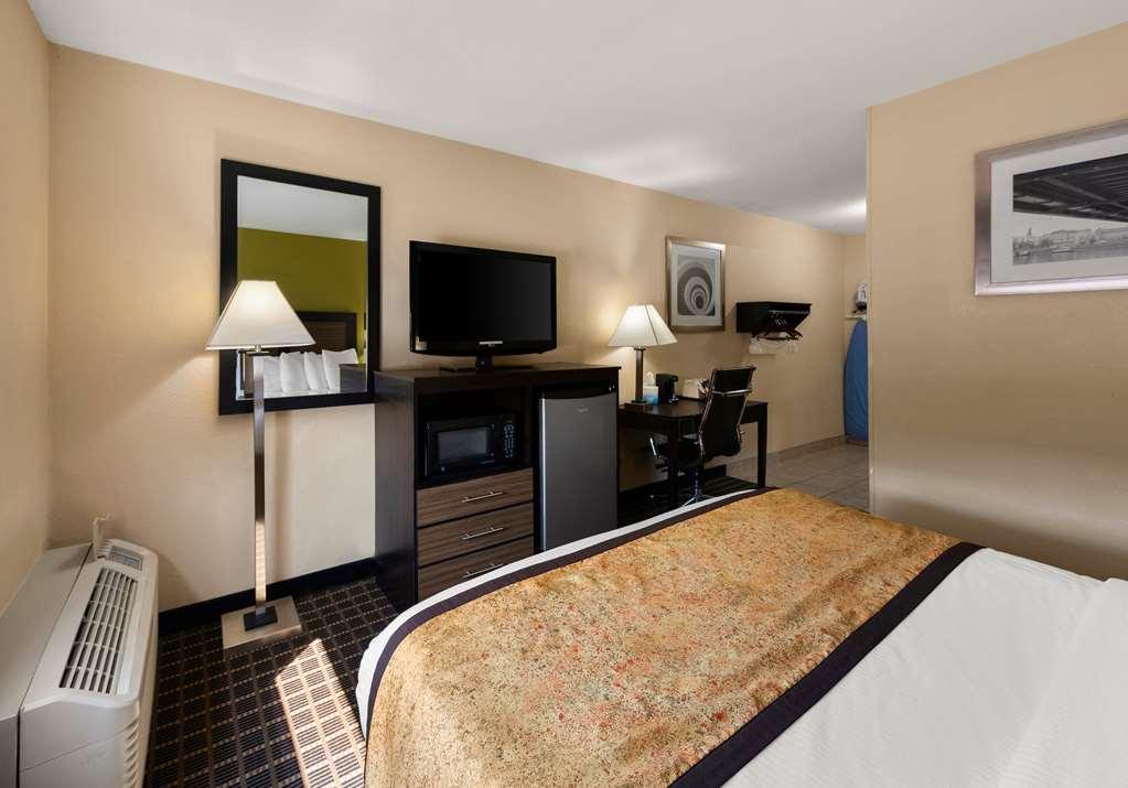 Best Western Adena Inn Чиликоти Стая снимка