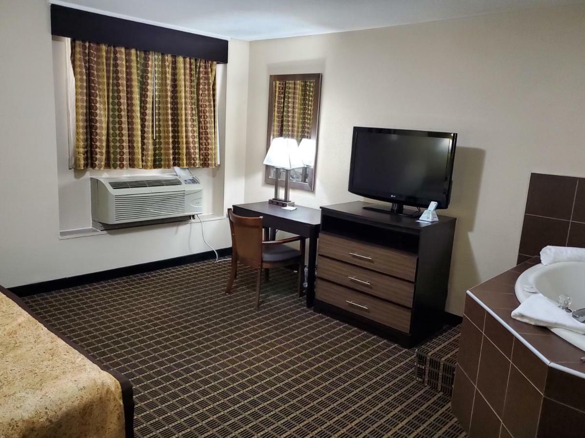 Best Western Adena Inn Чиликоти Екстериор снимка