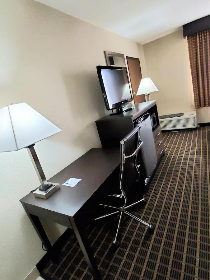 Best Western Adena Inn Чиликоти Екстериор снимка
